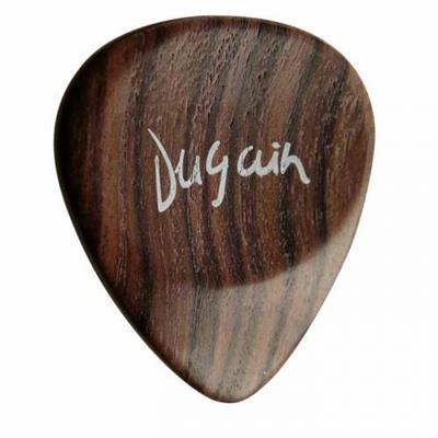 Dugain at the service of guitarists!