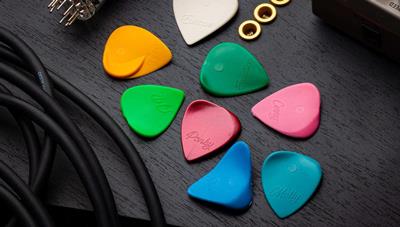 PLICK THE PICK: La Révolution Italienne du Médiator pour Guitare