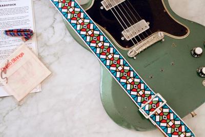 Vintage Woodstock guitar strap | Craftsmanship &amp; retro style - Tom Vintage Strap's