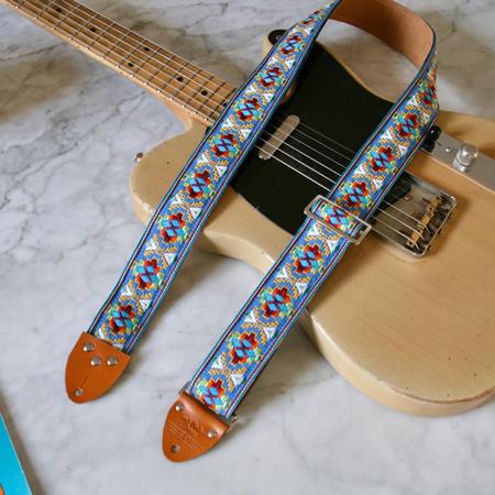 Ac­ces­soires pour Gui­tares & Basses Tom's Vintage Straps - Blue 'Southwest' Guitar/Bass Hippie Strap - Sangles