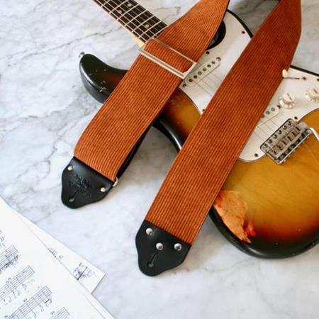 Ac­ces­soires pour Gui­tares & Basses Tom's Vintage Straps - Custom 3\" wide Brown 'Corduroy' Guitar/Bass Hippie Strap - Sangles