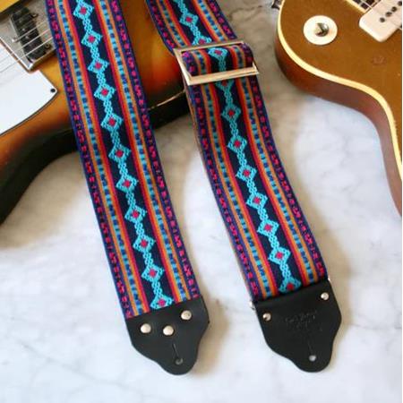 Ac­ces­soires pour Gui­tares & Basses Tom's Vintage Straps - Custom 3\" wide Purple 'Diamonds' Guitar/Bass Hippie Strap - Sangles