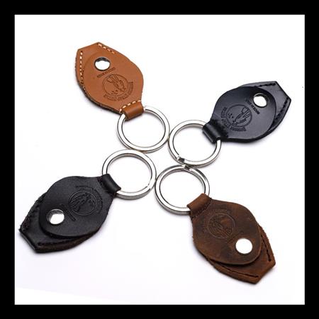 Ac­ces­soires pour Gui­tares & Basses Bourbon Strap Guitar - Llavero Pickguard - Sangles