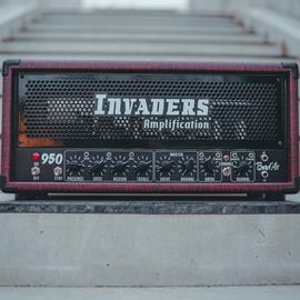 Amplificateurs Guitares Électriques Invaders Amplification - 950 Bad'As - Head