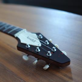 Electric guitars LOVALET GUITARS - Avion Junior - 6-string guitars