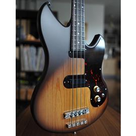 Basses LOVALET GUITARS - Crossroad IV - Basse 4 cordes