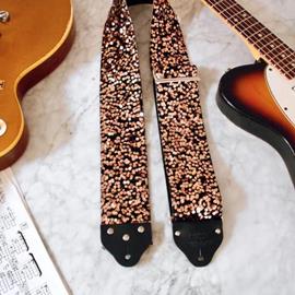 Ac­ces­soires pour Gui­tares & Basses Tom's Vintage Straps - Custom 3\" Wide Gold 'Sequins' Guitar/Bass Hippie Strap - Sangles