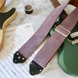 Ac­ces­soires pour Gui­tares & Basses Tom's Vintage Straps - Custom 3\" wide Purple 'Corduroy' Guitar/Bass Hippie Strap - Sangles