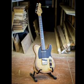 Electric guitars Altis - Légende - Honey Burst - 6-string guitars