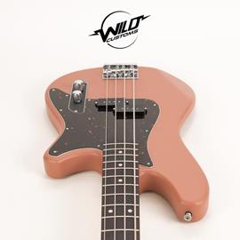 Bass Guitars Wild Custom Guitars - PRESS BASS Coral Pink - 4-Strings Bass
