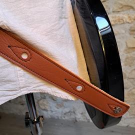 Accessories 10/9 ème Musicwear - Sangle guitare ou basse en cuir marron piqûres marron - Straps