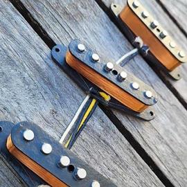 Ac­ces­soires pour Gui­tares & Basses GUSS PICKUPS - set stratocaster 1954 - Guitare électrique