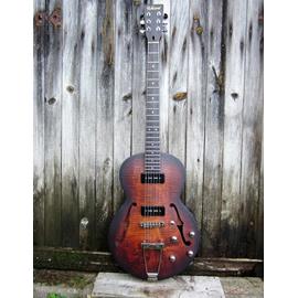 Electric guitars WIZARD GUITARS - The Hobo - Semi Hollow