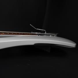 Electric guitars Meta Guitars - Veil double cut tremolo Pearl white - 6 strings guitars