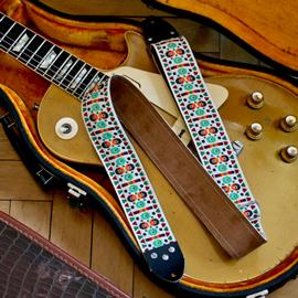 Ac­ces­soires pour Gui­tares & Basses Tom's Vintage Straps - White 'Morrey' Guitar/Bass Hippie Strap - Sangles